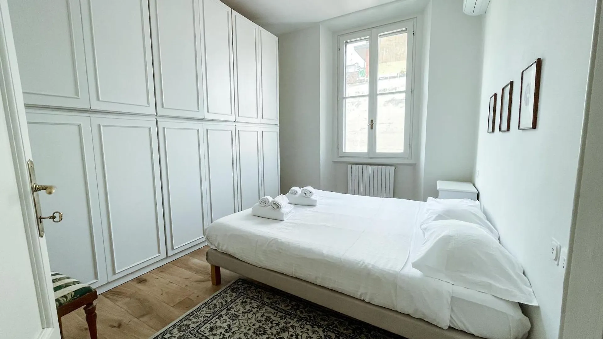 Villoresi Suites - Large Flat Navigli, Milano Italy
